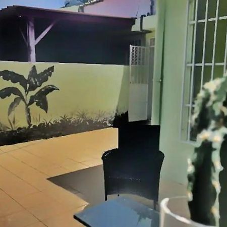 Malilia Beach A Sainte-Anne - Wifi -5 Min A Pied De La Plage Ngoại thất bức ảnh