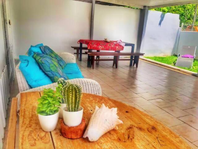 Malilia Beach A Sainte-Anne - Wifi -5 Min A Pied De La Plage Ngoại thất bức ảnh